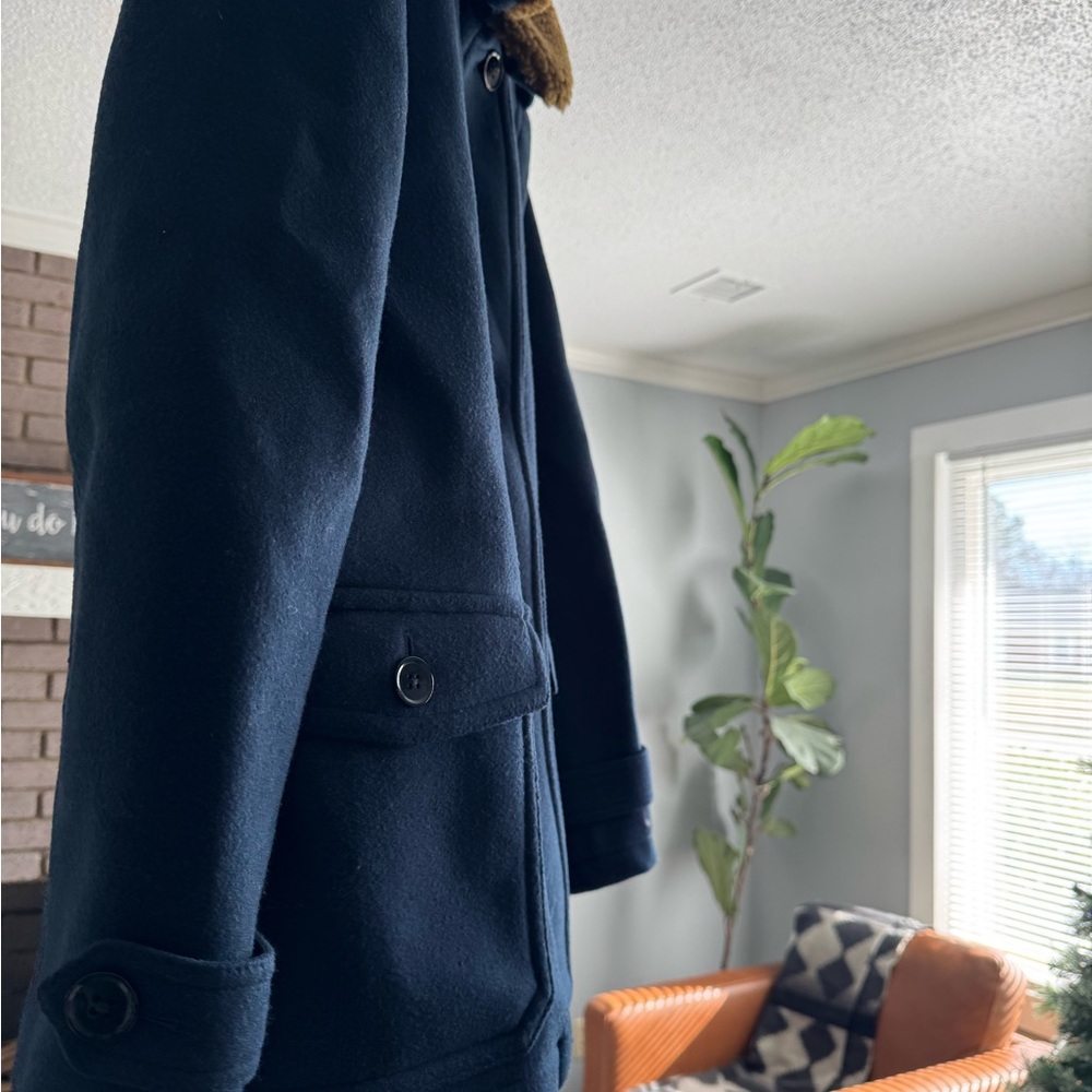 Coat - Picture 3 of 9